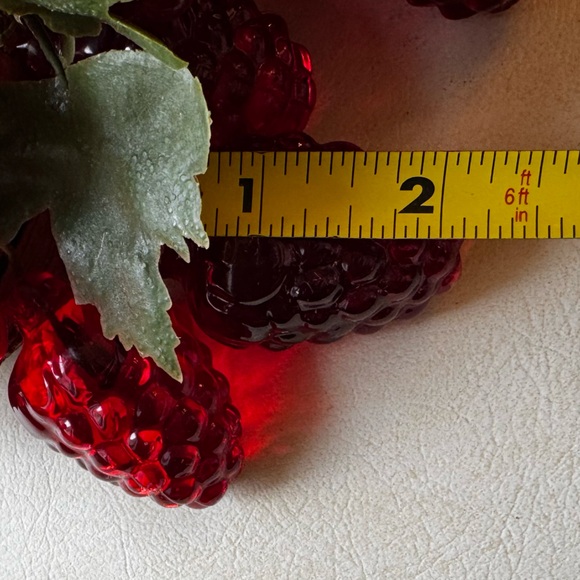 Vintage Large Lucite Raspberry Cluster on Driftwood Very Shiny And Clean - Picture 15 of 16